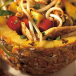 Best Ensalada de Pollo y Ananas Near Me